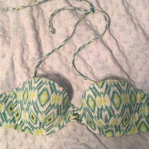 Brand new bikini top. 32C